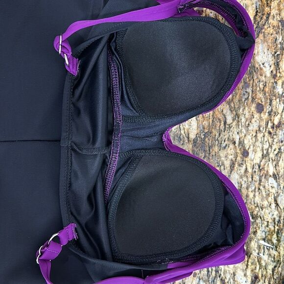 Miraclesuit Color-Block Megan Tummy Control One-Piece Swimsuit 10 - Picture 6 of 9